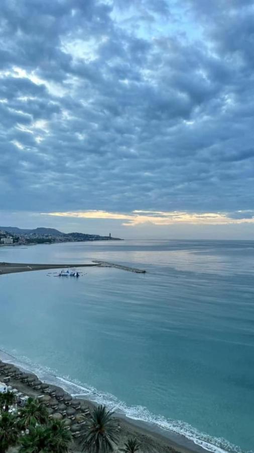 Penthouse Puerta De Pedregalejo Apartman Málaga Kültér fotó