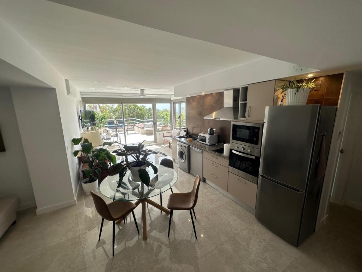 Penthouse Puerta De Pedregalejo Apartman Málaga Kültér fotó
