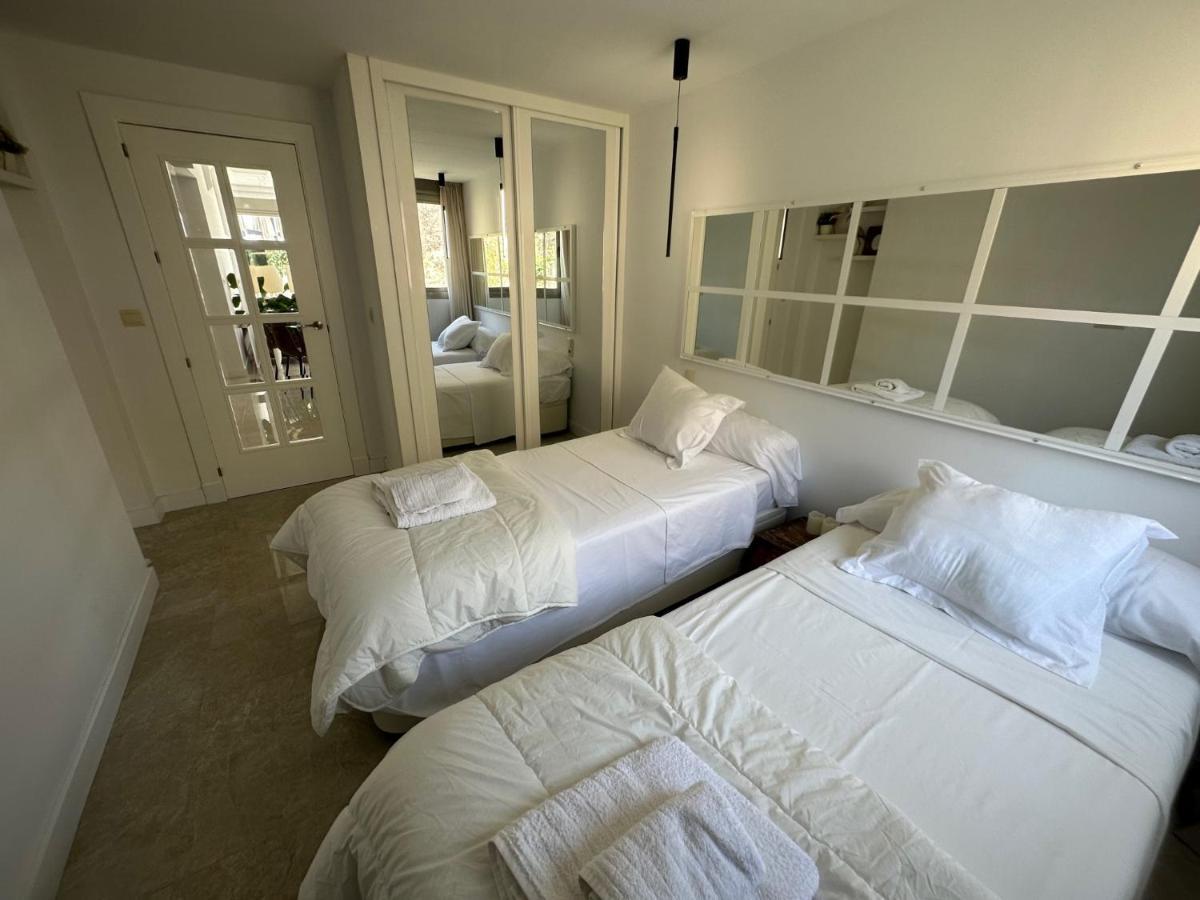 Penthouse Puerta De Pedregalejo Apartman Málaga Kültér fotó