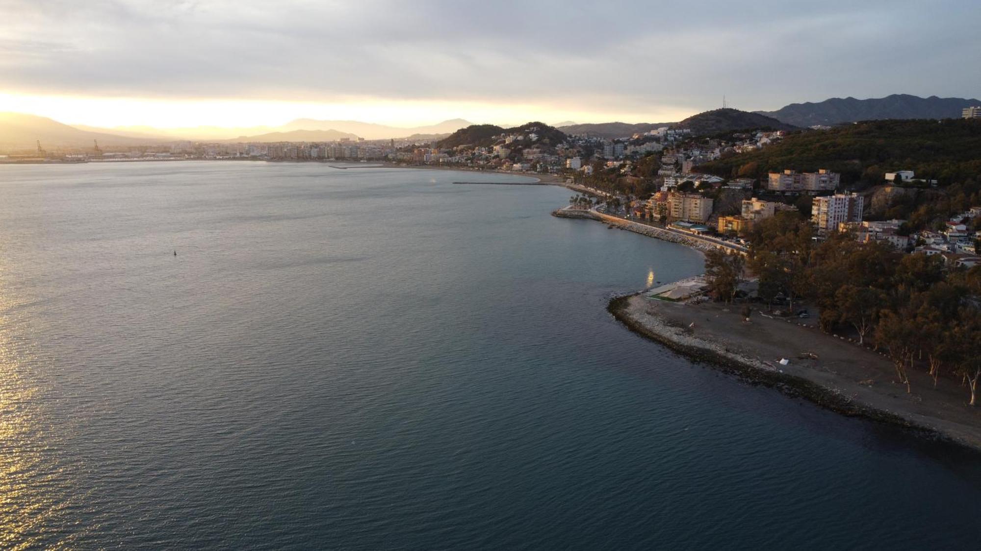 Penthouse Puerta De Pedregalejo Apartman Málaga Kültér fotó